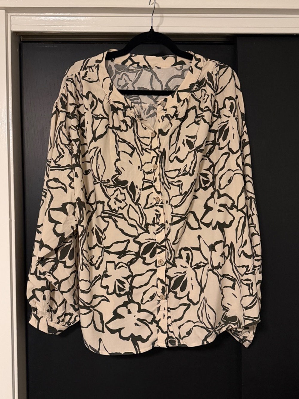 Beige Floral Button-Down Shirt with Balloon Sleeves - Picture 2 of 3